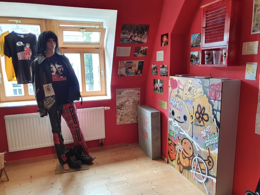 Das Foto zeigt das Museum der Bunten Republik Neustadt in Dresden.