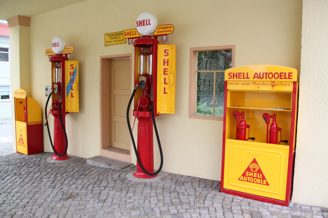 Das Foto zeigt das Tankstellenmuseum in Kamenz.