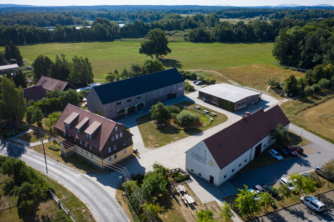 Luftaufnahme Haus der Tausend Teiche