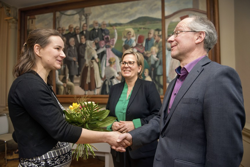 Foto von links nach rechts Frau Mahling, Ministerin Barbara Klepsch und Herr Brezan